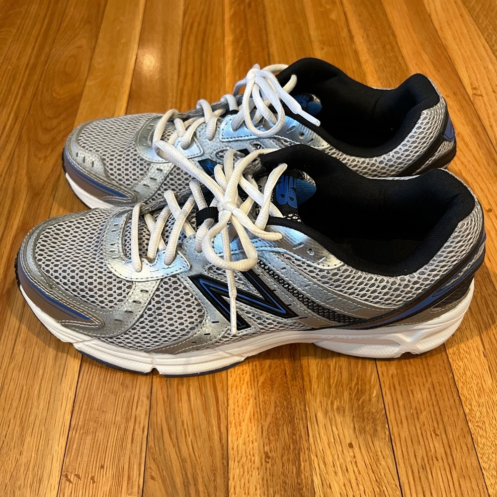 New Balance Silver & Blue Mesh Running Sneakers